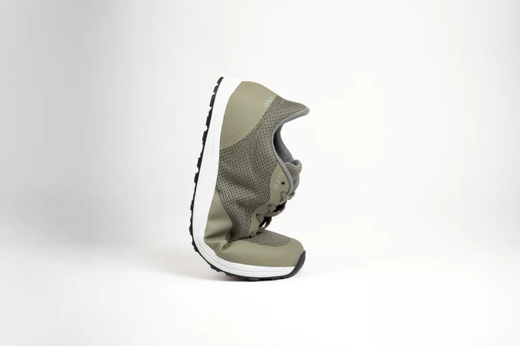 bahé - WOMENS Revive Barefoot-style running shoe - FOREST